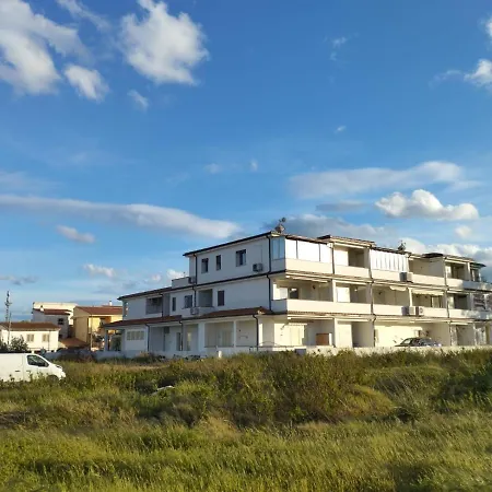 Luxurylacaletta Apartamento La Caletta